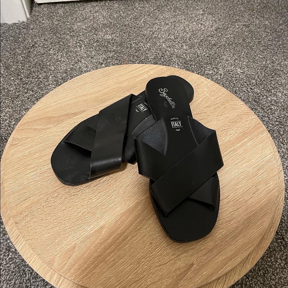 seychelles black slip-on sandal